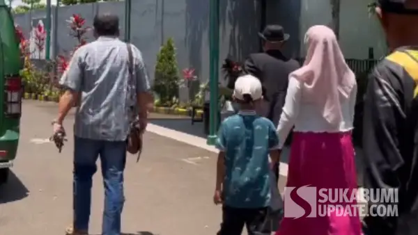 Ibu dan anak di sukabumi jadi korban penyiraman air keras (Sumber: sukabumiupdate)