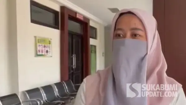 Y single mom warga Sukabumi. Bersama anaknya menjadi korban penyiraman air keras oleh mantan kekasih (Sumber: sukabumiupdate)