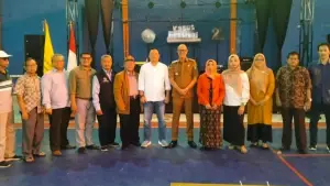 Dies Natalis ke-25 sekaligus menggelar Keluarga Alumni STISIP Syamsul Ulum Sukabumi (Kasus) Festival ke-25 di Stadion Suryakencana, Kecamatan Warudoyong, Senin (6/10/2025). (Sumber: dok kampus)