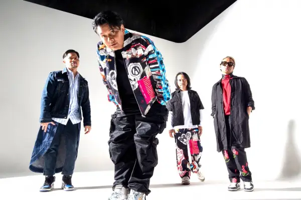 Album yang direkam di Abbey Road Studios ini menandai evolusi sonik Gigi dari pop-rock energik menjadi lebih minimalis, airy, dan jujur, sambil tetap merangkul basis penggemar setianya. (Sumber: Facebook/@ThomasRamadhan)