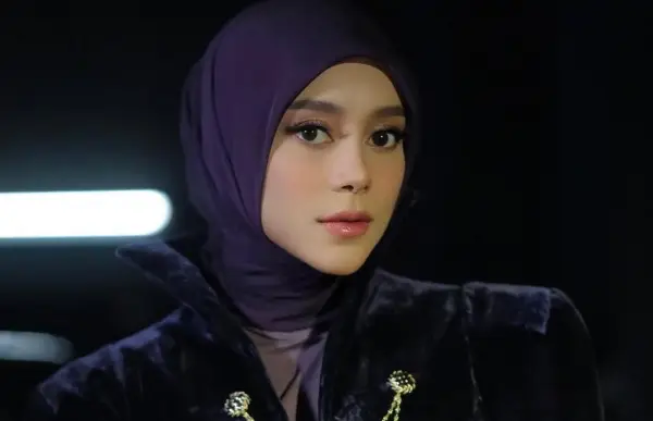 Lesti Kejora Diperiksa Polisi atas Dugaan Pelanggaran Hak Cipta, Dicecar 27 Pertanyaan (Sumber : Instagram/@lestikejora)