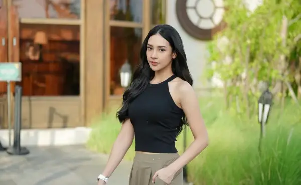 Suka Pakai Baju Seksi, Anya Geraldine Sering Dikirim Video Siksa Kubur Oleh Ibu (Sumber : Instagram/@anyageraldine)