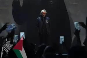 Panggung Global Palestina 2025 memecah belah dunia hiburan. Roger Waters menyerang keras Thom Yorke yang dianggap diam, buktikan dukungan untuk Palestina tak terbendung. (Sumber: Canva)