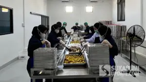 Ilustrasi kegiatan Dapur MBG di SPPG Cikaret Kebonpedes Kabupaten Sukabumi (Sumber: sukabumiupdate)