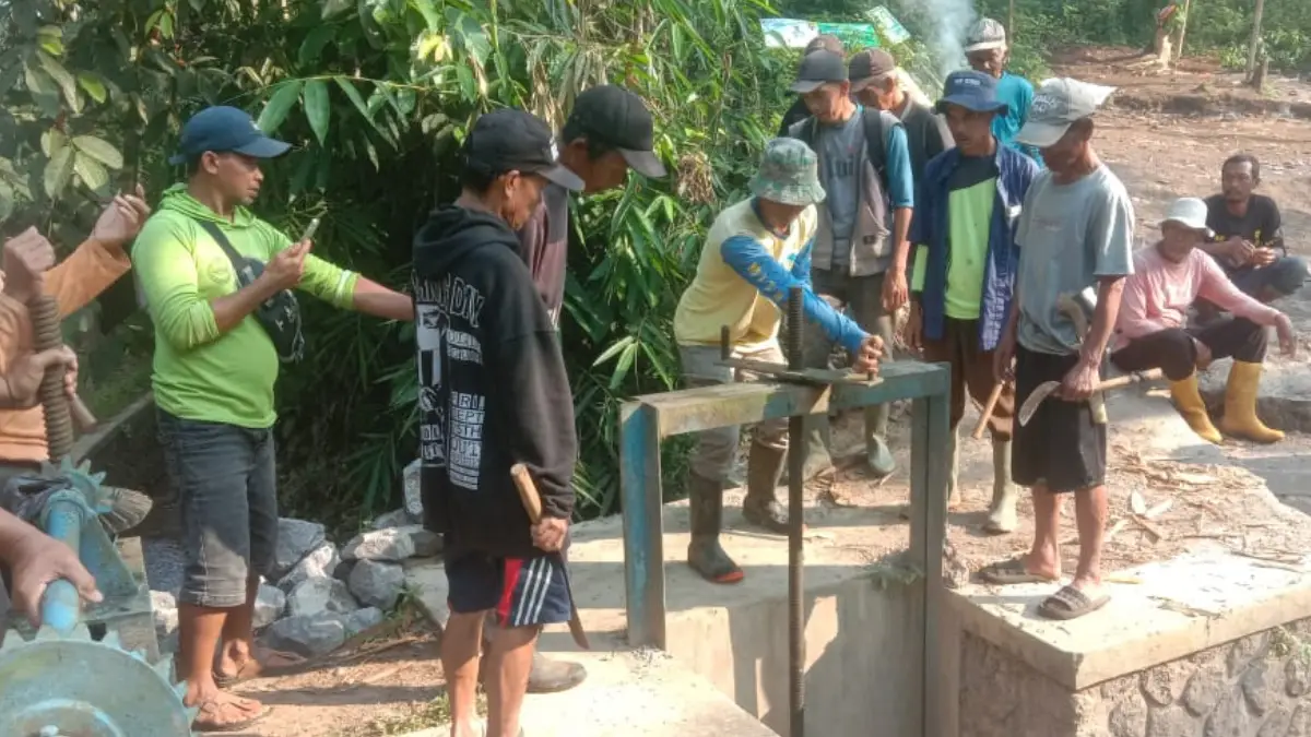 Irigasi Mampet, Petani di Kamandoran Cibadak Sukabumi Datangi Proyek Tol Bocimi