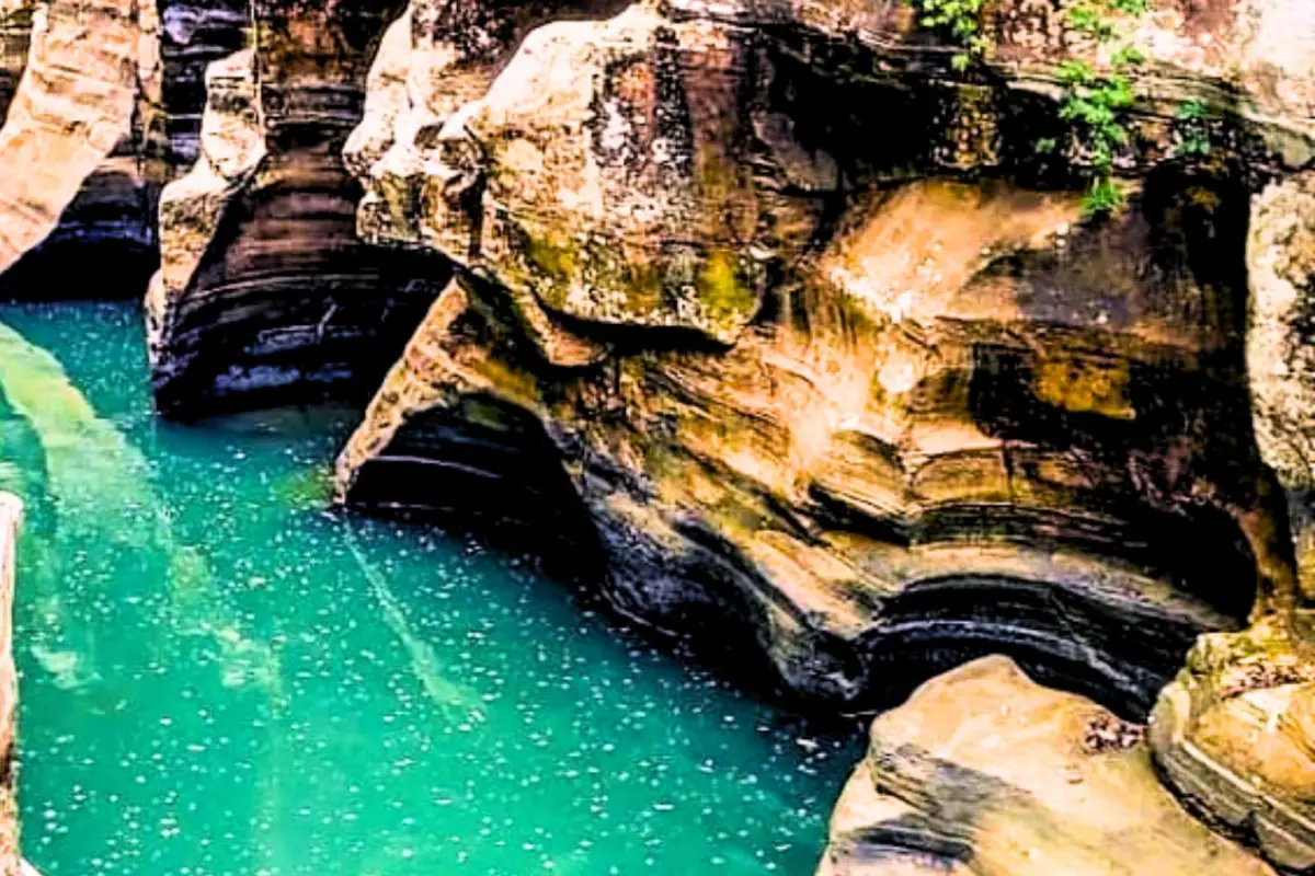 Tonjong Canyon
