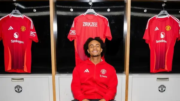 Joshua Zirkzee diperkenalkan ke publik sebagai pemain baru Manchester United (Sumber: Instagram/@zirkzee)