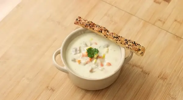 Resep Sup Ayam Krim, Inspirasi Menu Simple dan Enak untuk Sarapan Pagi (Sumber : Youtube | Devina Hermawan)