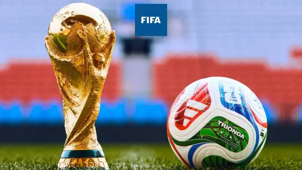 Trofi Piala Dunia dan bola resmi yang akan dipakai diperhelatan akbar tahun depan. (Sumber: Instagram/@adidasfootball/@fifaworldcup)