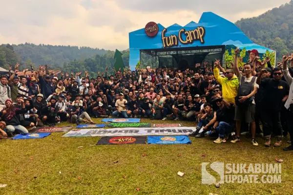 740 pemuda bersatu dalam Coklat Kita Funcamp 2025! Dari api unggun hingga panggung T-Five x Melly Mono, momen tak terlupakan di alam Sukabumi yang memukau. Semangat pemuda, harmoni musik, dan janji masa depan. (Sumber: Istimewa)