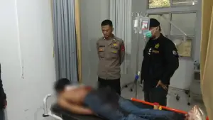 Korban mengalami luka berat usai dibacok orang tak dikenal di Sukalarang, Kabupaten Sukabumi | Foto : Dok. Polres