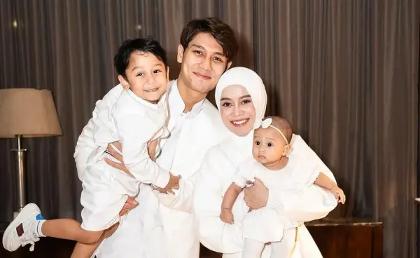 Akhirnya Terjawab, Lesti Kejora dan Rizky Billar Umumkan Kehamilan Anak Ketiga (Sumber : Instagram/@rizkybillar)