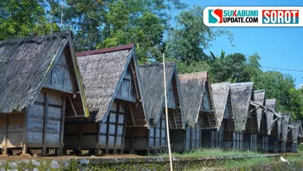 Leuit di Kasepuhan Ciptamulya, Cisolok Sukabumi. (Sumber : sukabumiupdate)