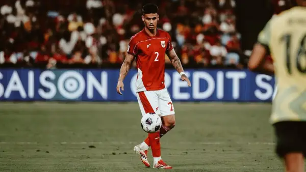 Mees Hilgers menjadi starter saat Timnas Indonesia menghadapi Australia di ronde tiga Kualifikasi Piala Dunia 2026 Zona Asia (Sumber: instagram/@meeshilgerss)