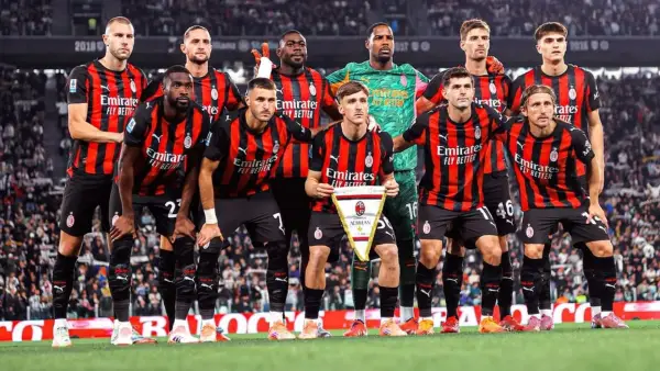 Starting line up AC Milan saat menghadapi Juventus akhir pekan lalu. (Sumber: Instagram/@acmilan)