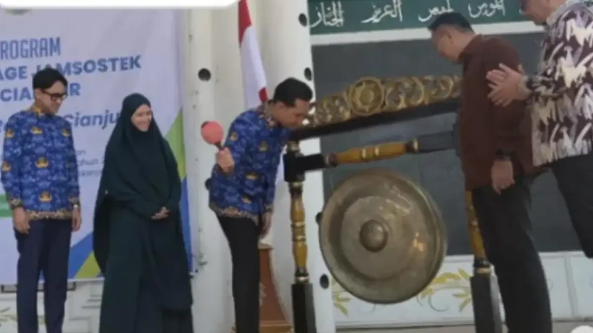 Pemerintah Kabupaten Cianjur secara resmi meluncurkan Program Universal Coverage Jamsostek