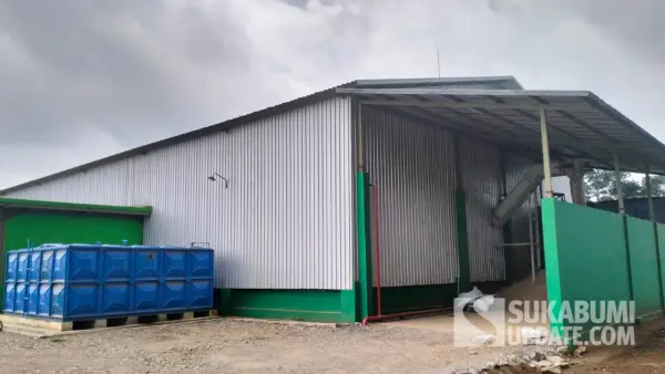 Pabrik pengolahan tanaman biomassa yang dipersiapkan oleh Perhutani KPH di di Kampung Kebon Kacang Desa Waluran Mandiri, Kecamatan Waluran, Sukabumi. (Sumber: SU/Ragil Gilang)
