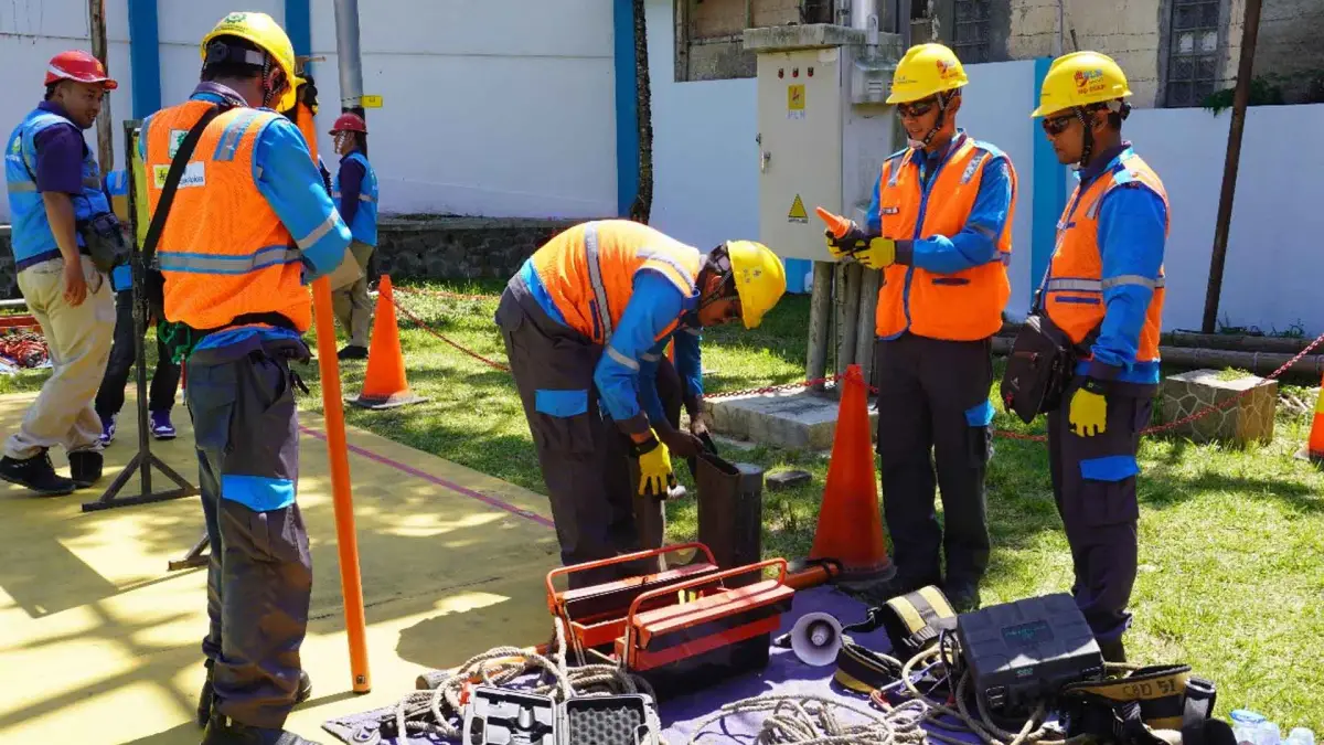 Tingkatkan Kualitas Pelayanan, PLN Sukabumi Adakan Lomba Ketangkasan Yantek