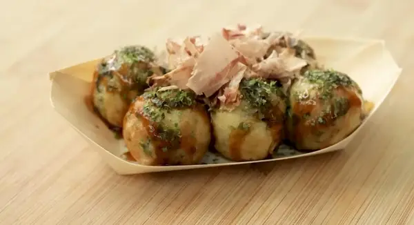 Resep Takoyaki, Makanan Asal Jepang yang Jadi Favorit Banyak Orang (Sumber : Youtube | Devina Hermawan)