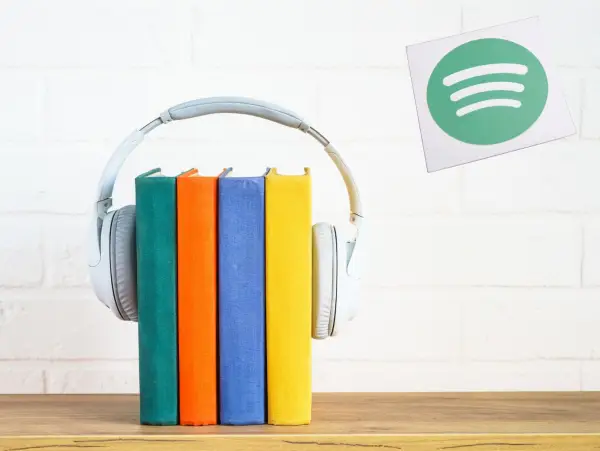 Spotify sedang melakukan repetisi terhadap revolusi yang sama kali ini di ranah buku audio. (Ilustrasi:Canva)