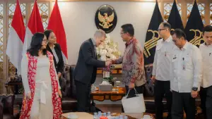Menteri Hukum Supratman di ruang kerjanya, Rabu (22/10/2025). (Sumber: Istimewa)