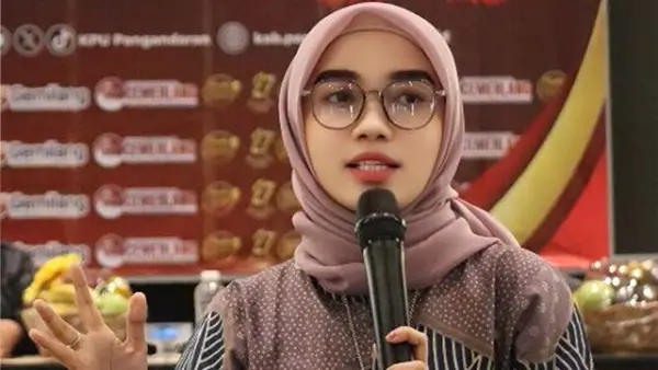 Direktur Eksekutif DEEP, Neni Nur Hayati.