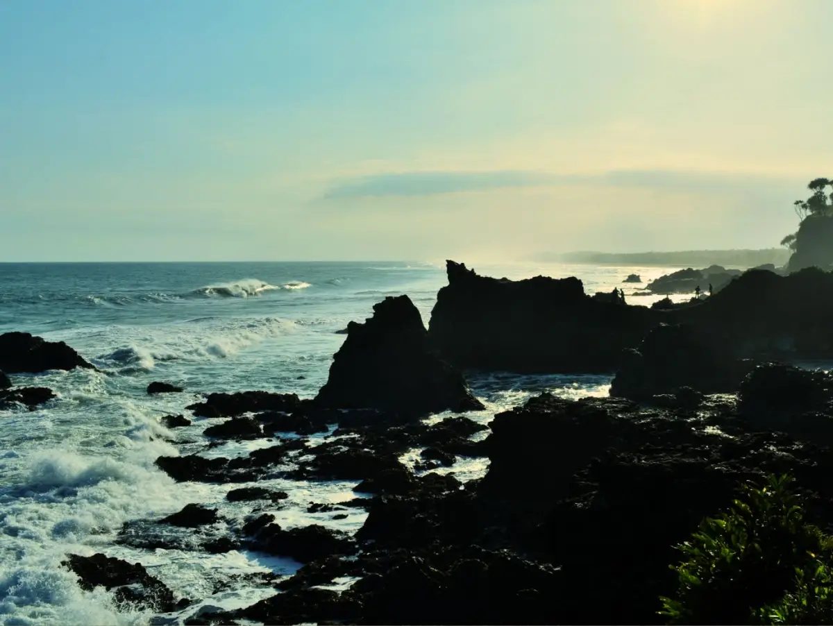 Pesona Karang Tawulan Sang Permaisuri Gagah Pantai Selatan Tasikmalaya Jawa Barat