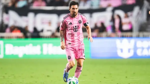 Lionel Messi resmi memperpanjang kontrak bersama Inter Miami hingga akhir musim 2028 (Sumber: Web/intermiamifc.com)