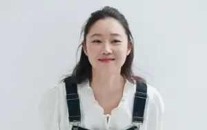 Posting Foto Pakai Dress Longgar, Agensi Bantah Gong Hyo Jin Hamil (Sumber : X/@soompi)