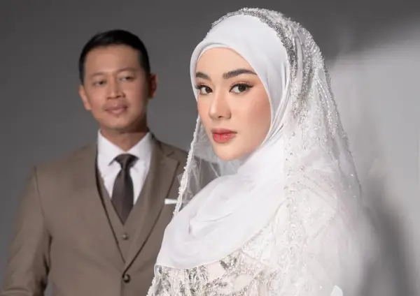 Clara Shinta Curhat Soal Rumah Tangga: Suami Lebih Pilih Drama China daripada Aku (Sumber : Instagram/@clarashintareal)