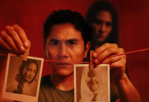 Poster Film Shutter: Ketika Dosa Masa Lalu Terungkap Lewat Bayangan Kamera (Sumber : X/@FilmIndoSource)
