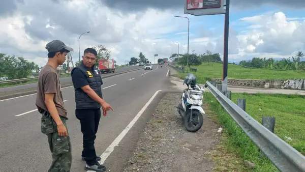 TKP Pembacokan Pemuda di Jalur Lingsel Sukabumi. (Sumber: Dok Polisi)