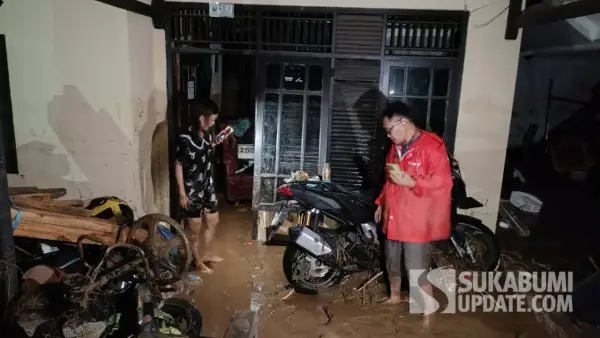 Rumah warga Cisolok yang terdampak Banjir. (Sumber: SU/Ilyas Supendi)