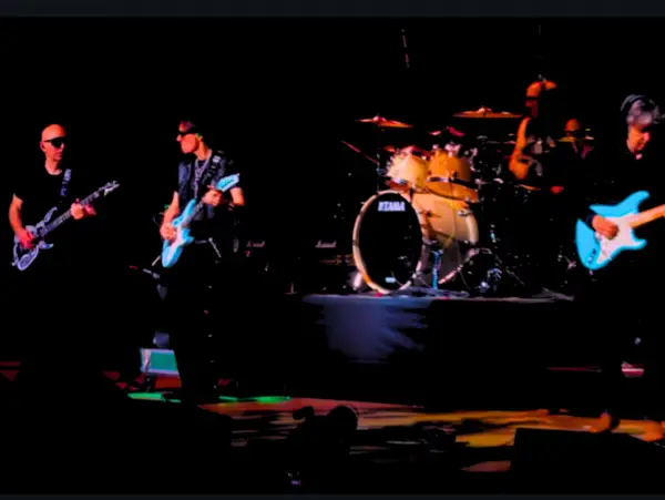 G3: Joe Satriani, Eric Johnson, Steve Vai - Crossroads (Official Video) (Tangkapan layar: @earMUSIC/youtube)