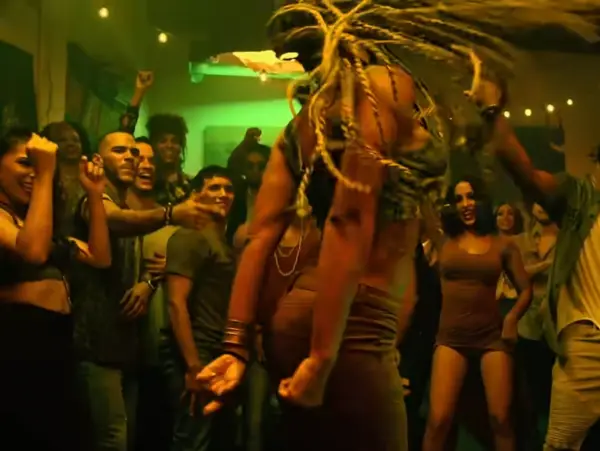Despacito oleh Luis Fonsi featuring Daddy Yankee menawarkan blueprint yang masih relevan hingga hari ini (Sumber:Vevo/YT)