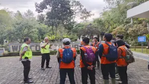 Himpunan Mahasiswa Manajemen Hutan IPB saat kunjungan ke Taman Keanekaragaman Hayati (Kehati) PT Tirta Investama Aqua Mekarsari, Kecamatan Cicurug, Kabupaten Sukabumi | Foto : Dok. Ist