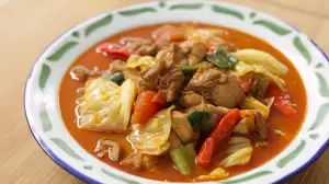 Resep Tongseng Ayam, Makanan Gurih Manis yang Cocok saat Musim Hujan (Sumber : Youtube | Devina Hermawan)
