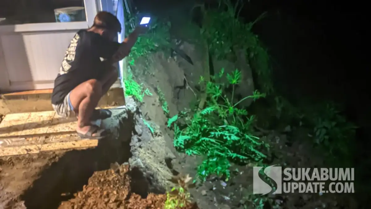 Longsor di Cikembar Sukabumi Ancam Tiga Warung dan Satu Ruko