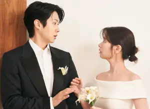 Potret Choi Woo Shik di Drama Terbarunya Would You Marry Me? (Sumber : Soompi)