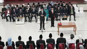 Wali Kota Sukabumi Ayep Zaki saat melantik 133 eselon III dan IV di Gedung Juang 45, Rabu (29/10/2025) | Foto : Dokpim