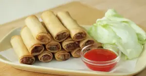 Resep Lumpia Goreng Isi Ayam Sayur, Renyah di Luar dan Gurih di Dalam (Sumber : Youtube | Devina Hermawan)