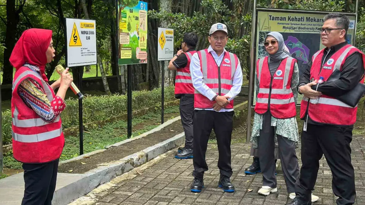 Pihak AQUA juga memaparkan berbagai inisiatif konservasi dan pemberdayaan masyarakat di sekitar wilayah operasional.