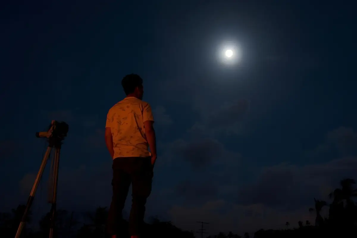 Rindu Purnama: Ketika Curhat Personal Seorang KDM Jadi Lagu Wajib Rakyat