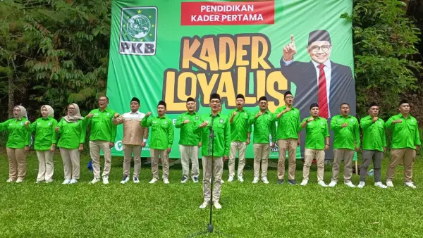 Hasim Adnan dalam kegiatan pengukuhan DPAC PKB se Kabupaten Sukabumi. Sabtu (1/11/2025). (Sumber: Dok PKB)