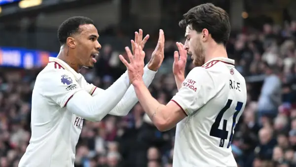 Gabriel dan Declan Rice menjadi aktor gol kedua Arsenal saat menghadapi Burnley tadi malam (Sumber: web/premierleague.com)