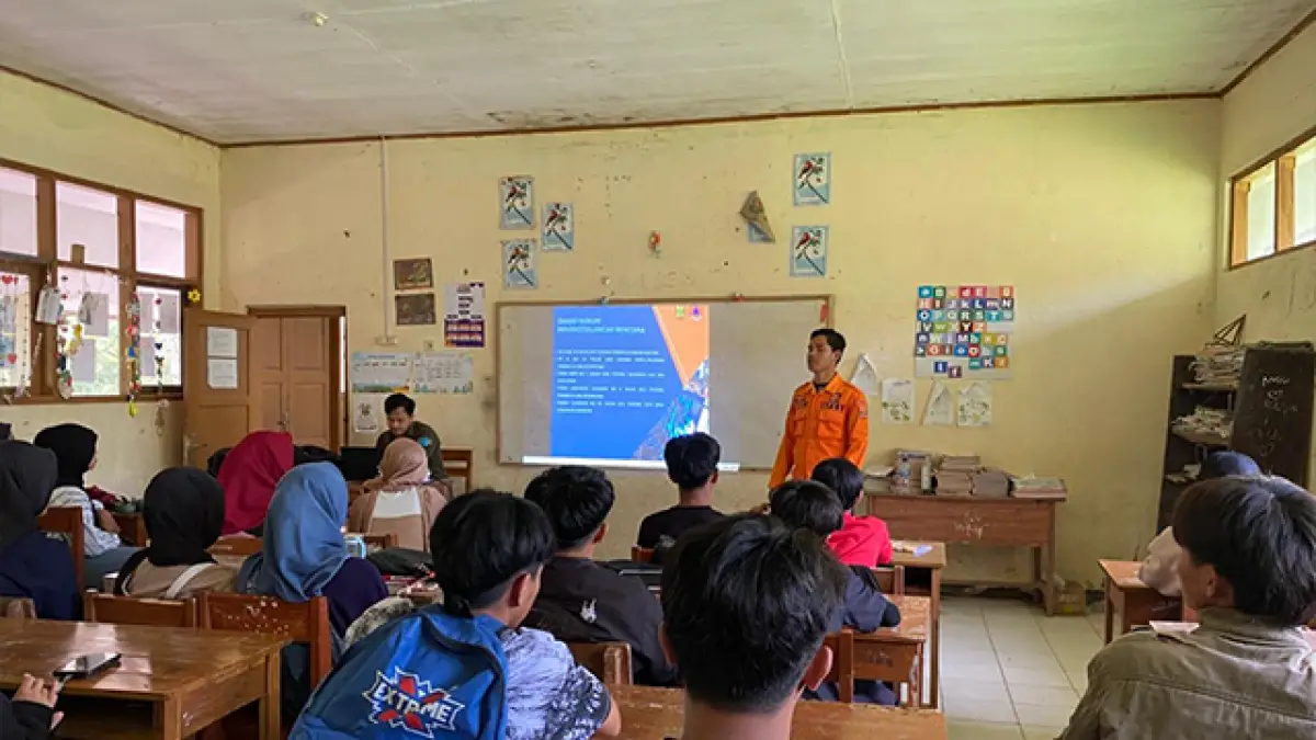 BPBD Kabupaten Sukabumi Gelar Sosialisasi Mitigasi Gempa Bumi di PKBM Mercusuar Simpenan