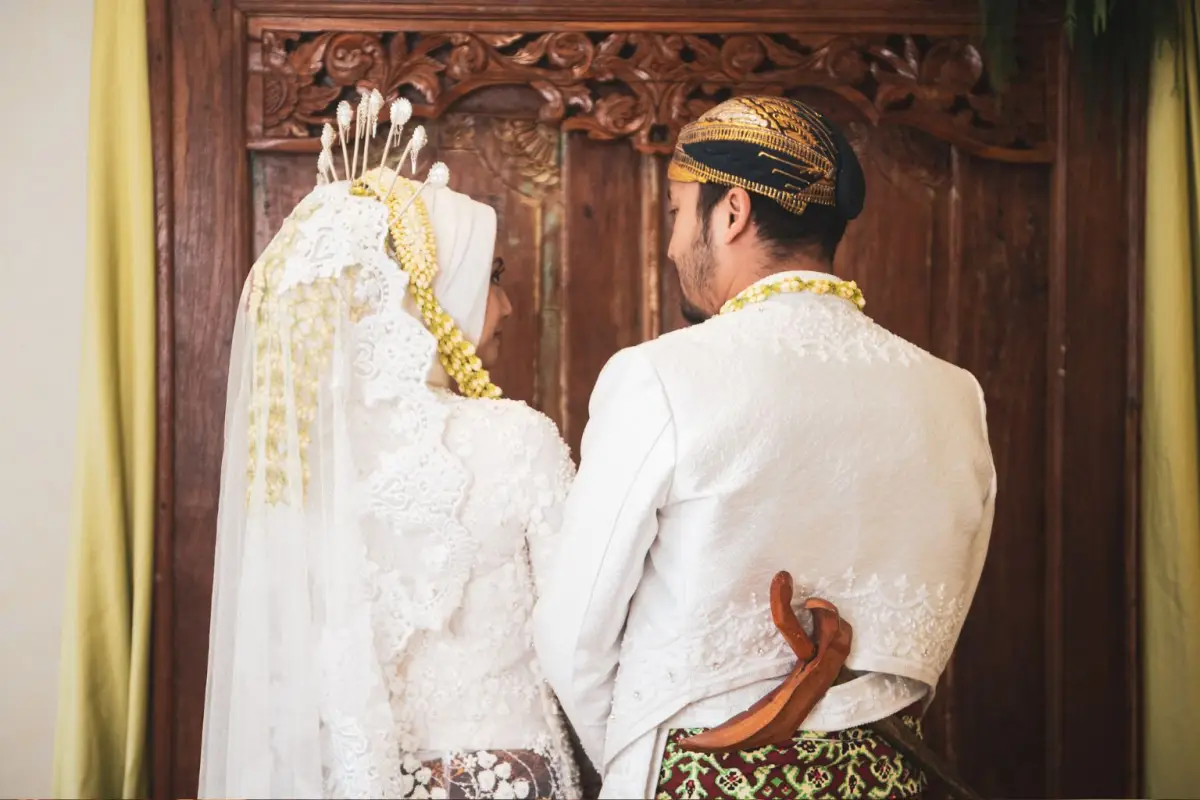 Tabu Sunda-Jawa: bukan soal cinta, tapi luka Gajah Mada yang mengubah mempelai menjadi persembahan. Sebuah janji kehormatan.