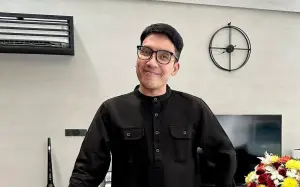 Desta Bakal Jadi Dono di Film Warkop DKI Reborn: Buat Gue Suatu Kebanggaan (Sumber : Instagram/@desta80s)