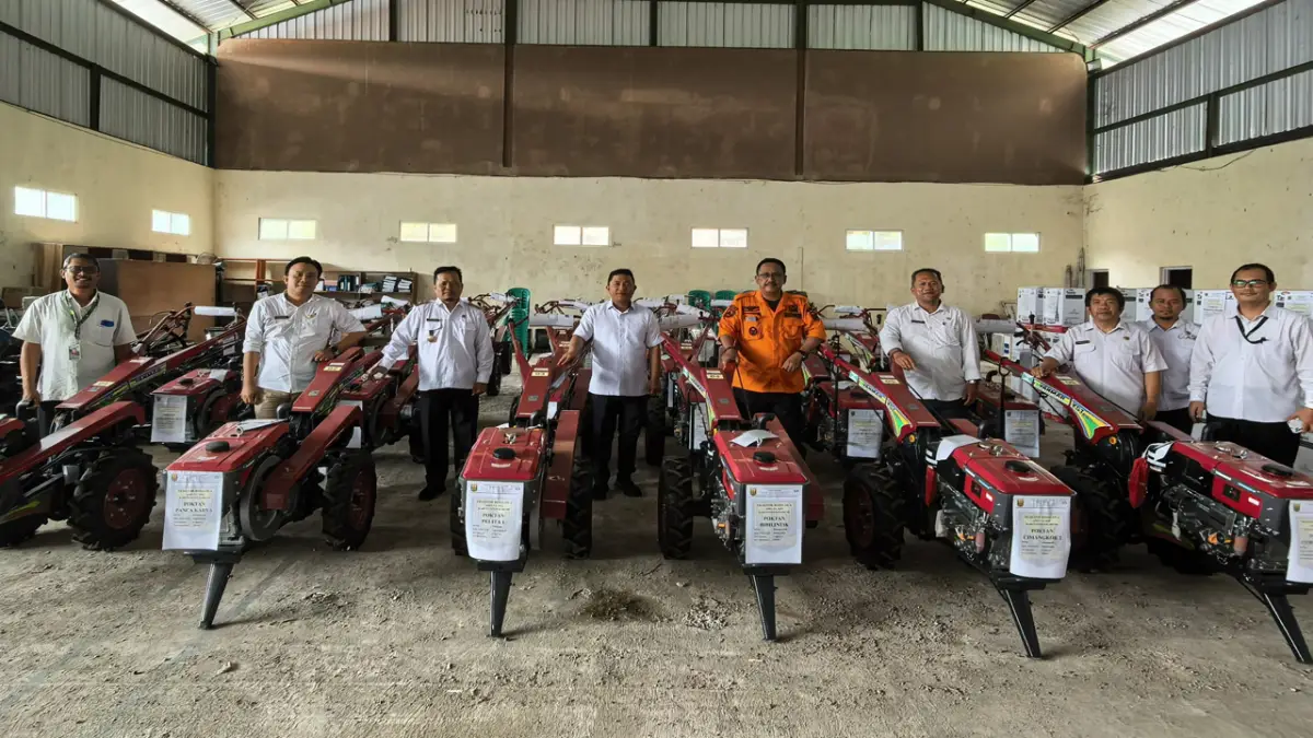 Songsong Pertanian Modern, Ratusan Alsintan Gratis Didistribusikan Distan untuk Petani Sukabumi