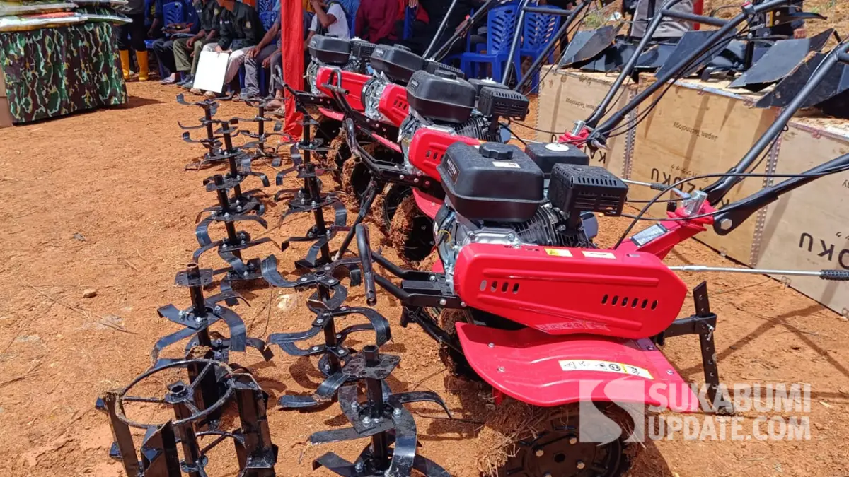 Bantuan Alsintan untuk petani Sukabumi.